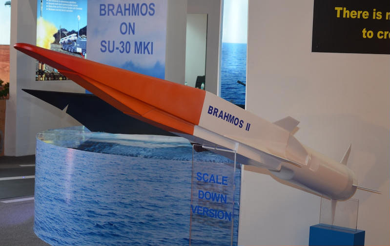 3M22 Zircon Hypersonic Cruise Missile - Page 7 Brahmos-2_1